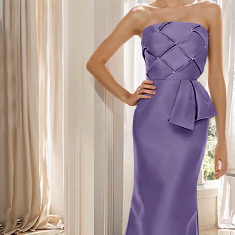 Elegant Purple Strapless Dress